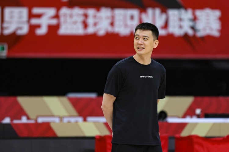 主场迎战山东!杨鸣:最后一轮决定我们能否进前四 认真做好准备