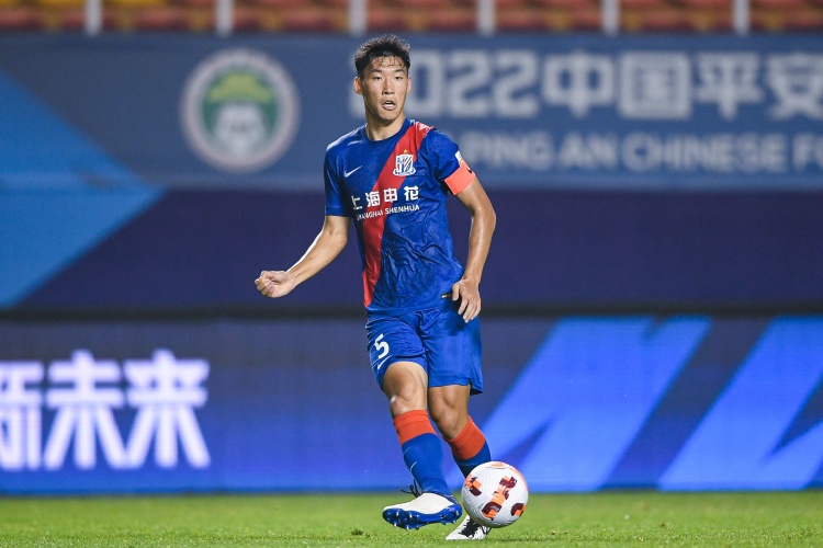 记者:朱辰杰不能完整合练出战可能性不大,王世龙可能首次首发