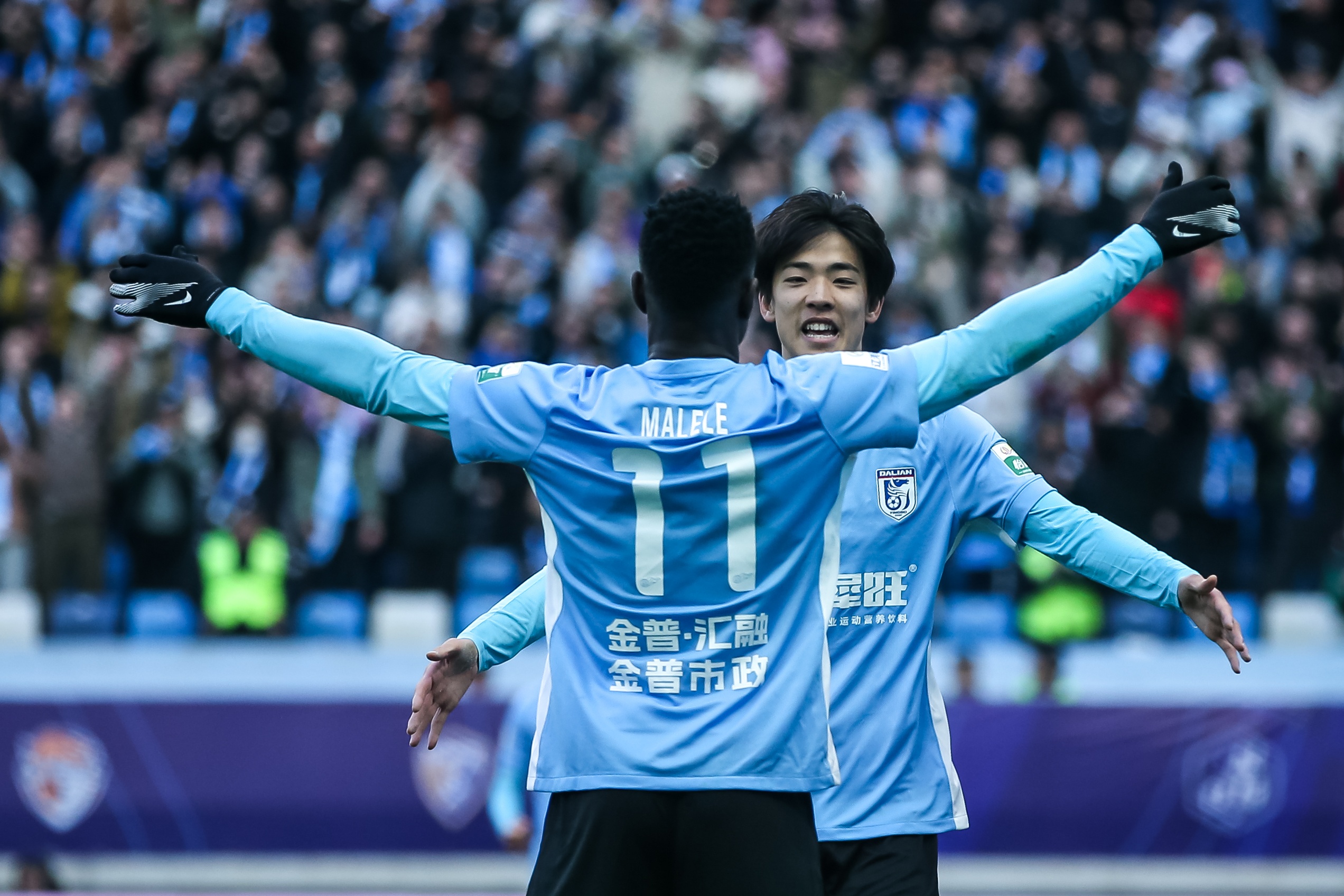 青春风暴刮起来!19岁朱鹏宇&18岁王钰栋处子球 19岁李新翔1射2传